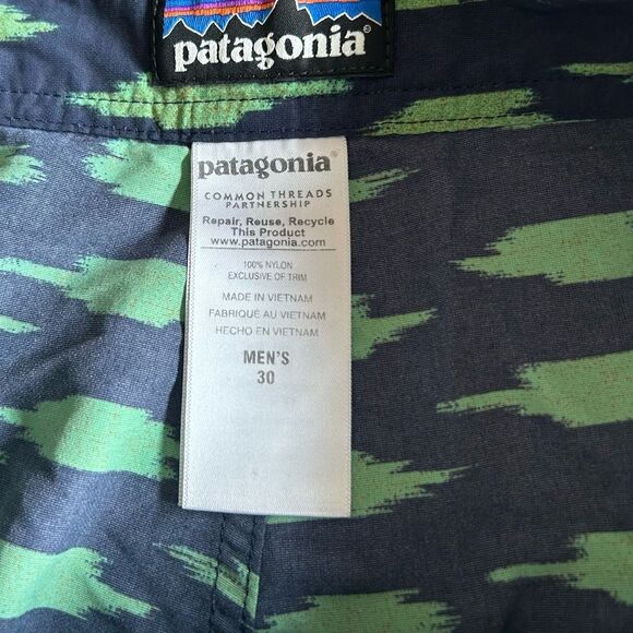 Patagonia Mens Green Blue Print Wavefarer Board Shorts Size 30 - Picture 9 of 11